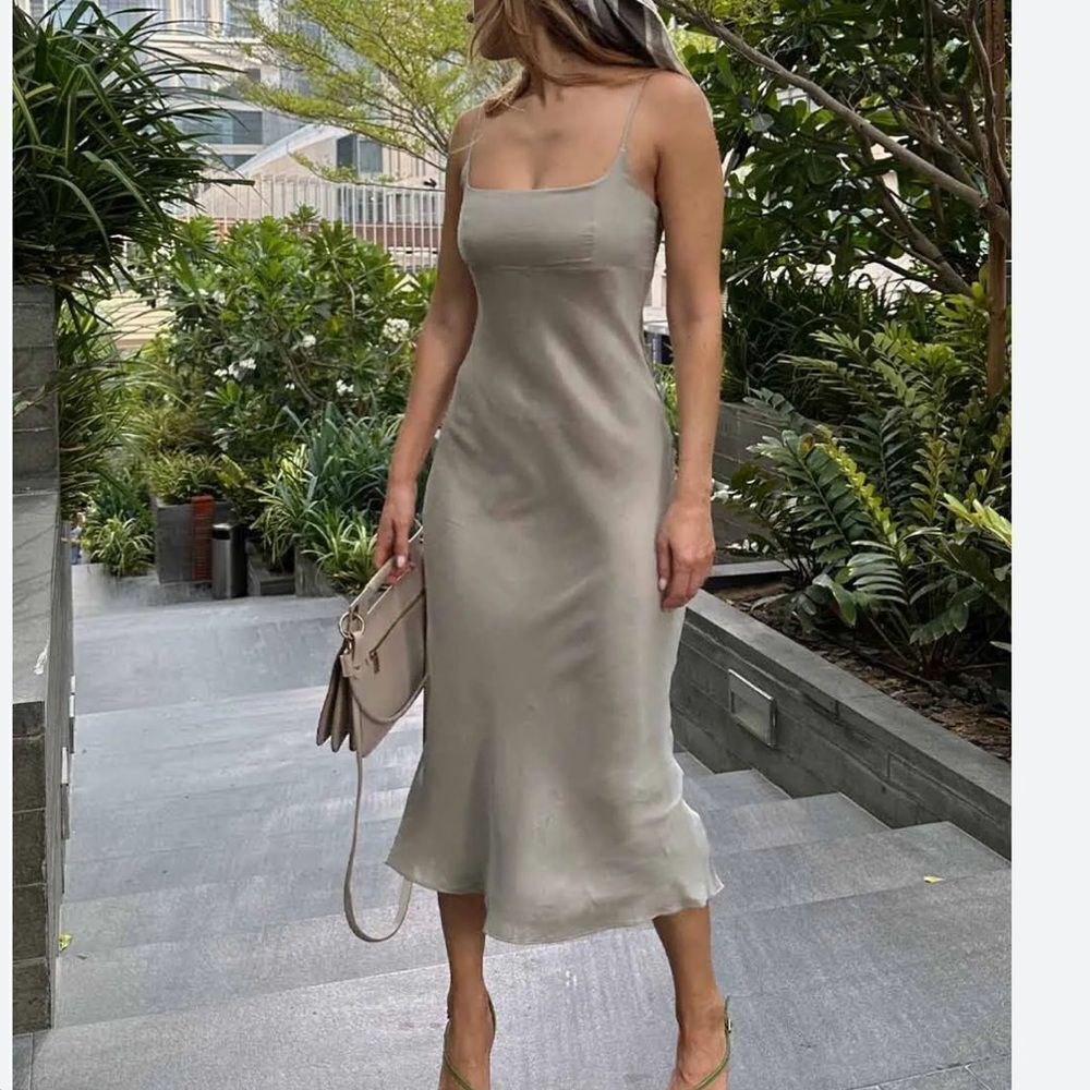 Rumored Saratoga Springs Midi Satin Dress Feminine‎ Travel Party